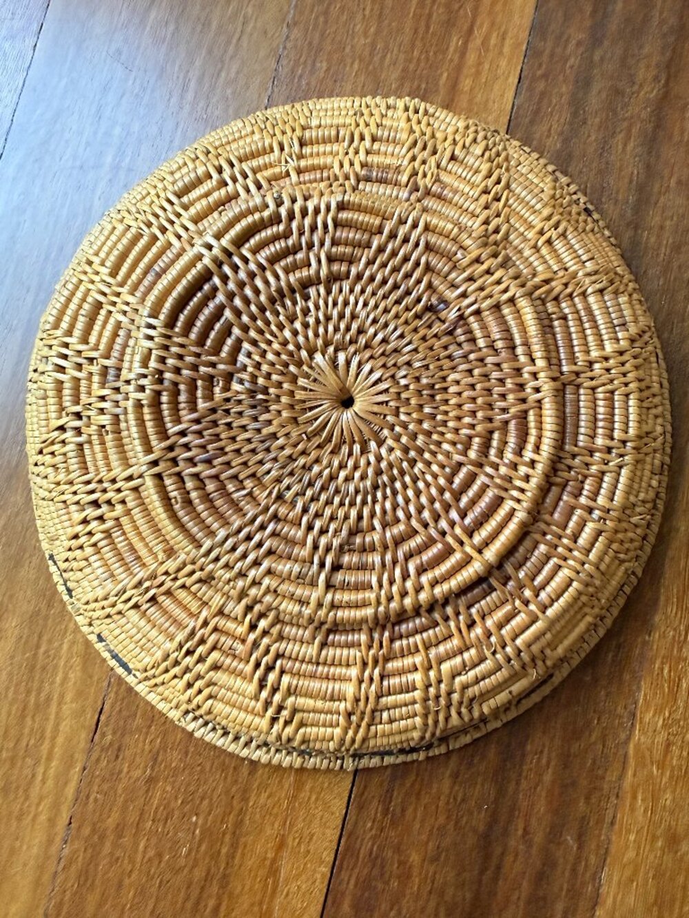 Vintage Hand Woven Round Basket - Picture 5 of 5